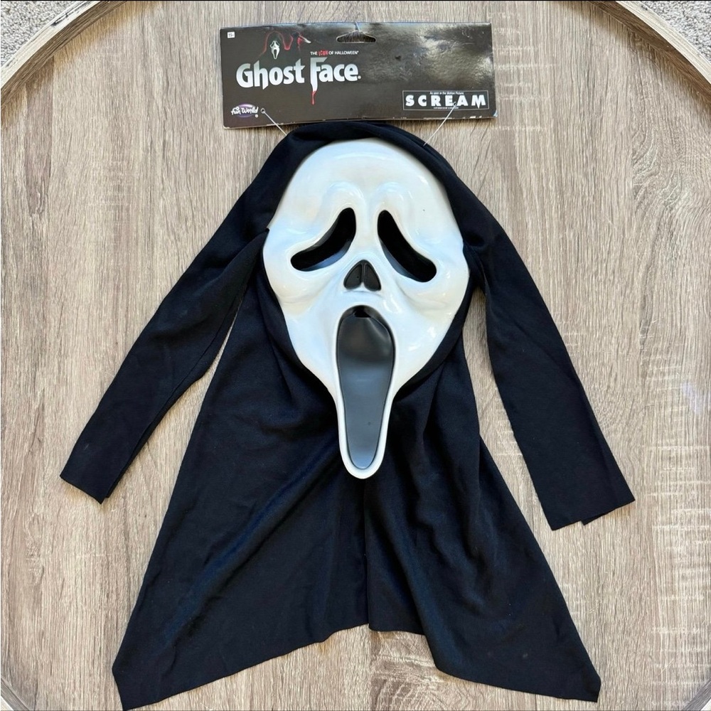 Fun World Ghostface Mask Scream Halloween Mask NEW